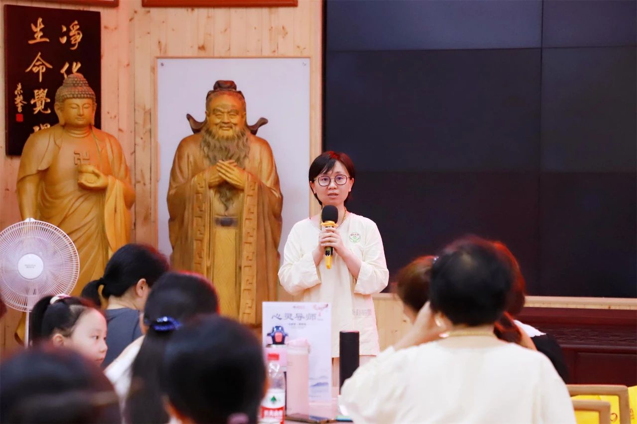 做最真實的自己,不要去做別人! 做最真實的自己,不要去做別人!