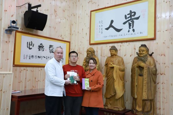 1723023057179227.jpg 1723023057179227.jpg