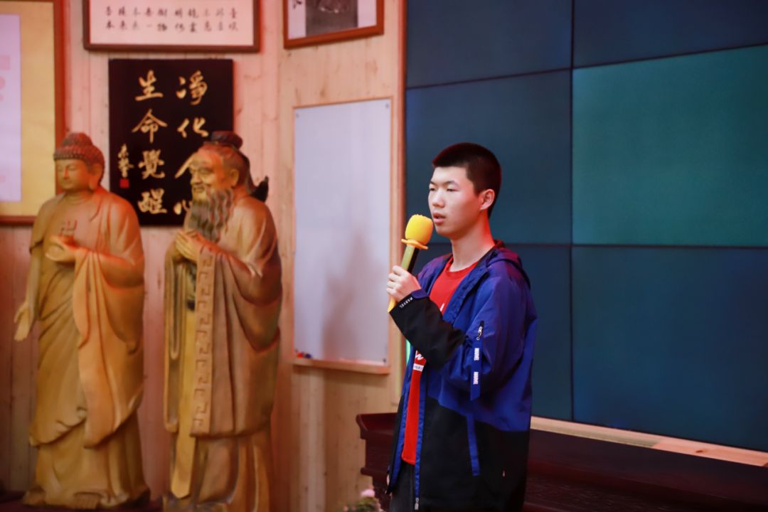 1724809100.jpg 1724809100.jpg