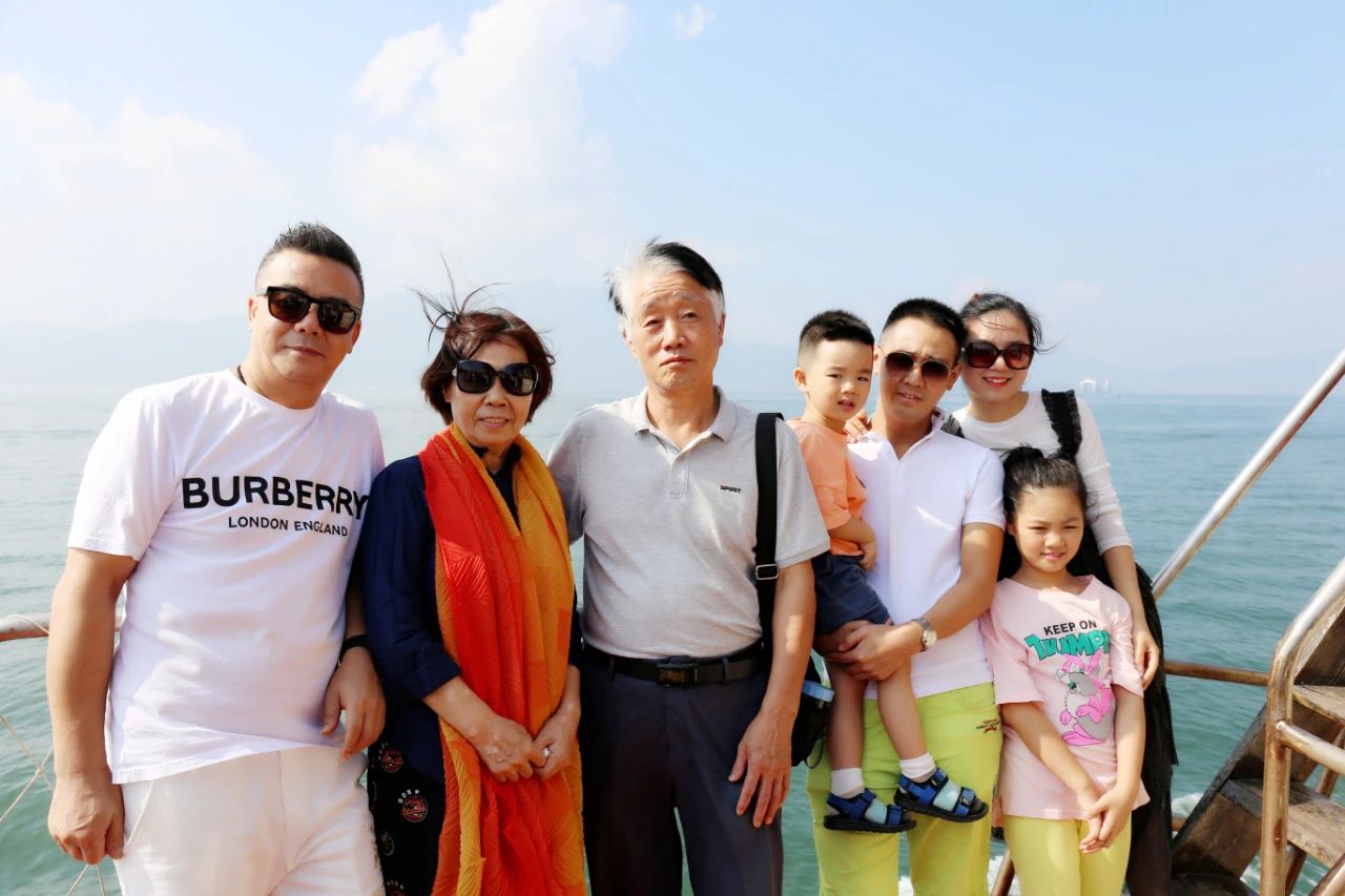 1729385042381879.jpg 1729385042381879.jpg