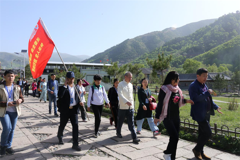 1731998338610688.png 1526548539579400.png