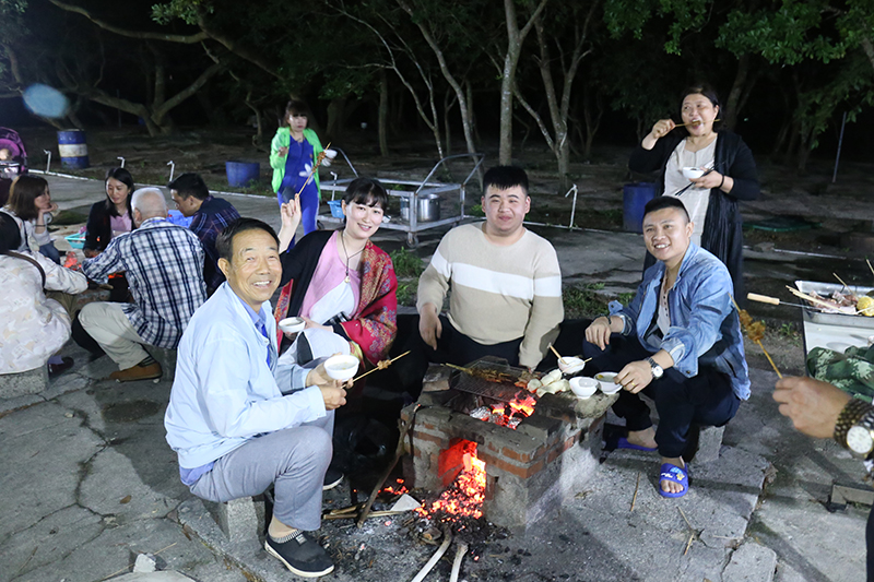 1731998637105831.jpg 1525826160224318.jpg