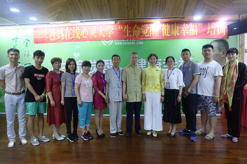 1731998686379322.jpg 1525826241713002.jpg