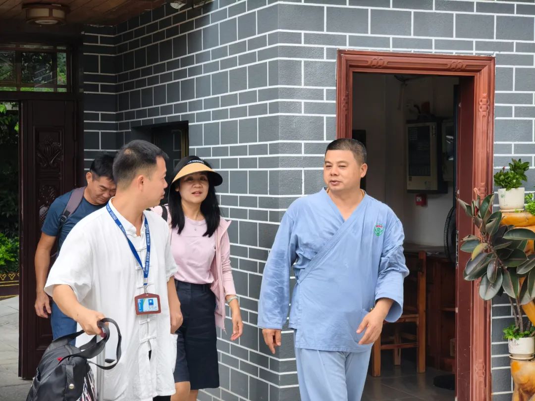 1756544502970495.jpg 1756544502970495.jpg